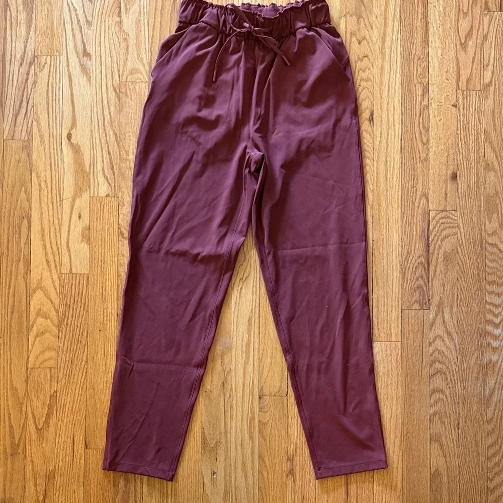 Lululemon Stretch High Rise 7/8 Length Pant 25